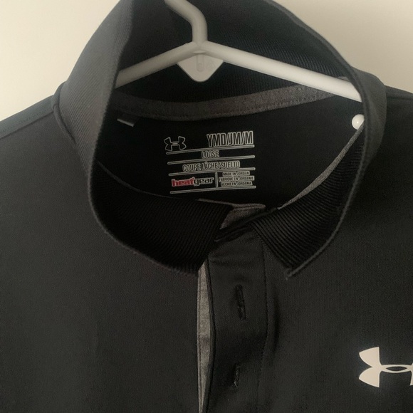 Under Armour Size M Youth Black Active Short Sleeve Loose Polo Shirt - Picture 2 of 4